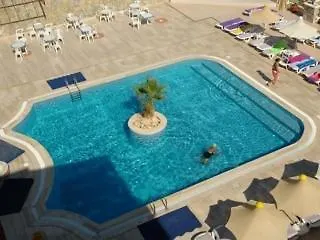 Bella Casa Hotell 4*